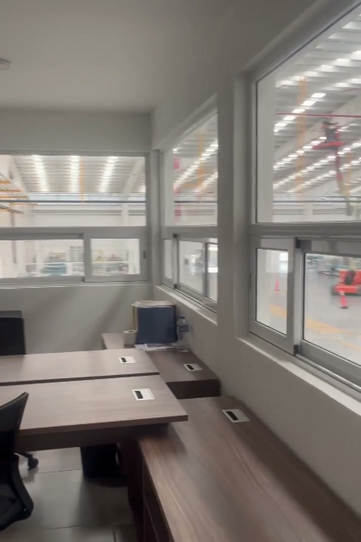 Reyma Planta — Oficinas · cancelería de aluminio