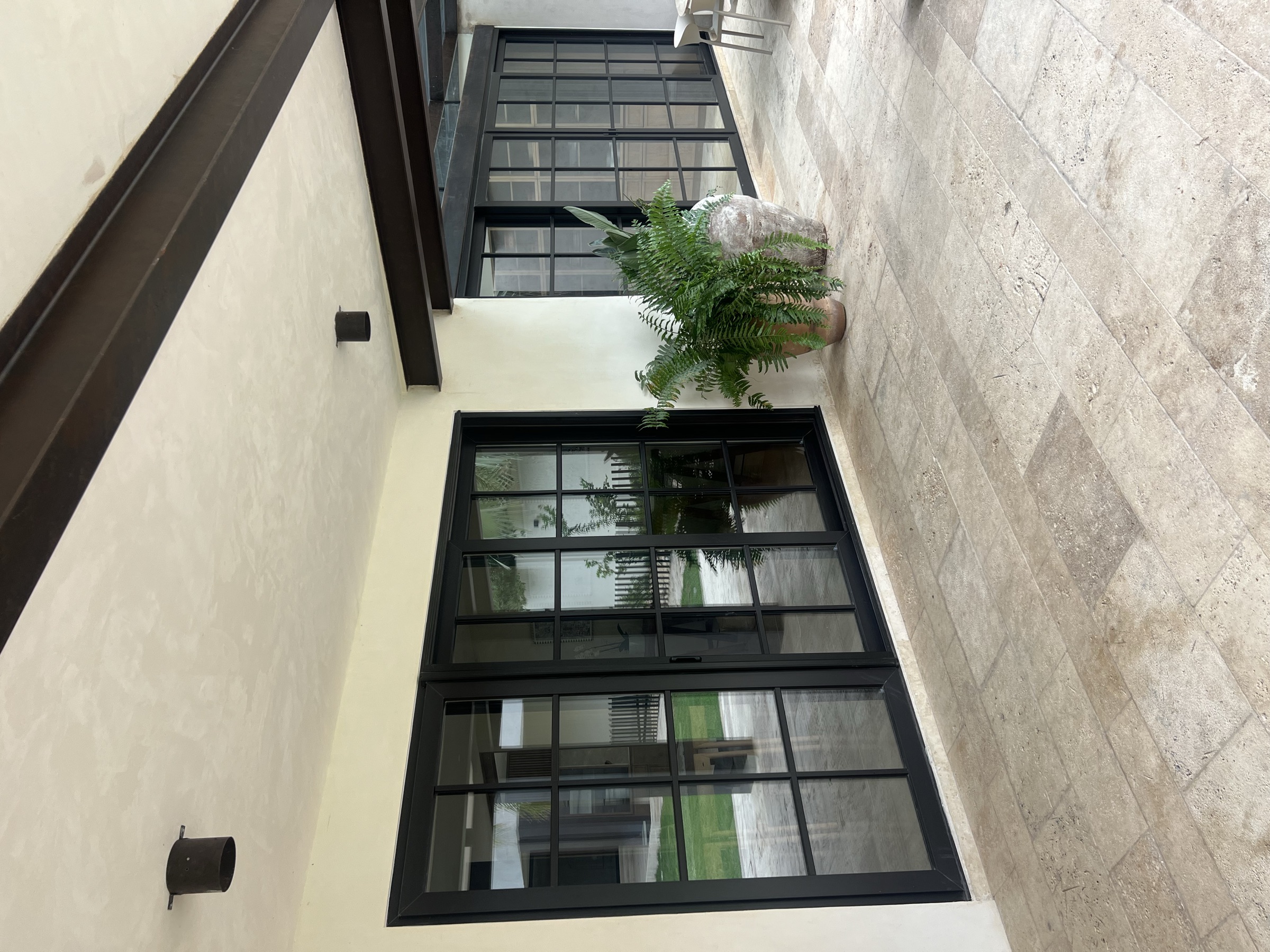 Casa RB — Puertas de acero foliado
